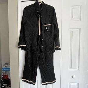 VS Satin Polyester Polkadot Pajama Set. Sz. L